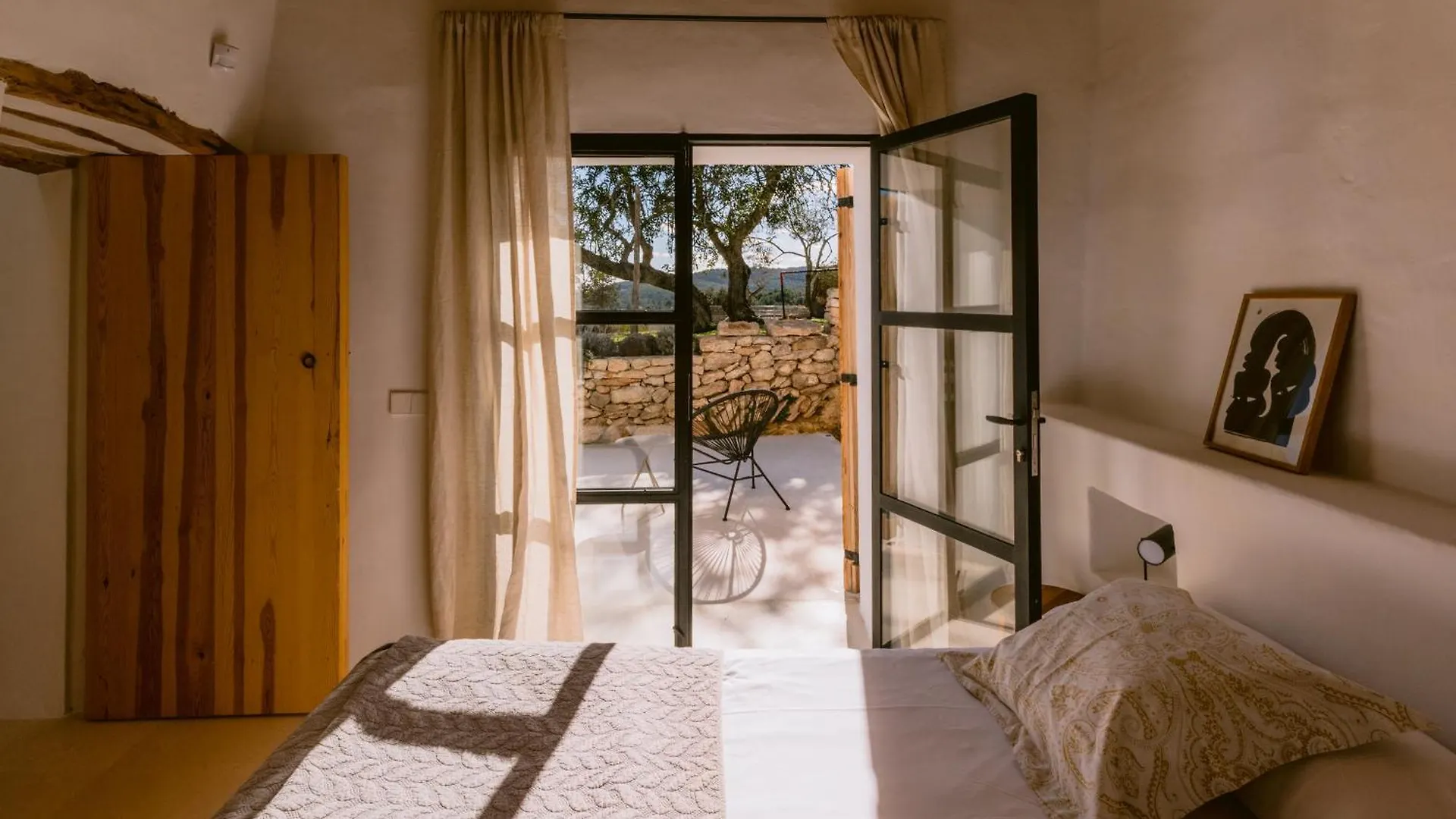 Villa Es Pujolet Renovada 100 Porcien Un Refugio De Paz En El Corazon De Ibiza Piscina Ac Diseno Tranquilidad El Verdadero Ibiza Sant Joan De Labritja