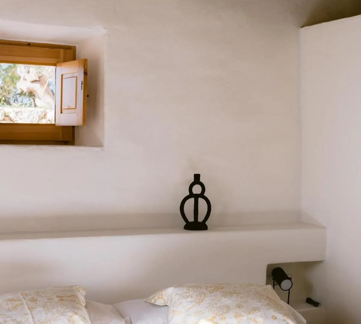 Villa Es Pujolet Renovada 100 Porcien Un Refugio De Paz En El Corazon De Ibiza Piscina Ac Diseno Tranquilidad El Verdadero Ibiza Sant Joan De Labritja