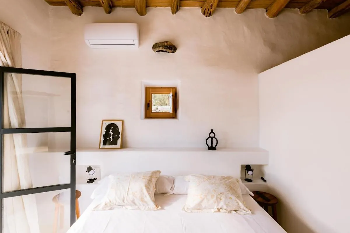 Villa Es Pujolet Renovada 100 Porcien Un Refugio De Paz En El Corazon De Ibiza Piscina Ac Diseno Tranquilidad El Verdadero Ibiza Sant Joan De Labritja Hiszpania